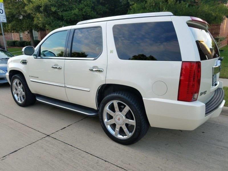 Used 2009 Cadillac Escalade Hybrid with VIN 1GYFC43549R202892 for sale in Dallas, TX