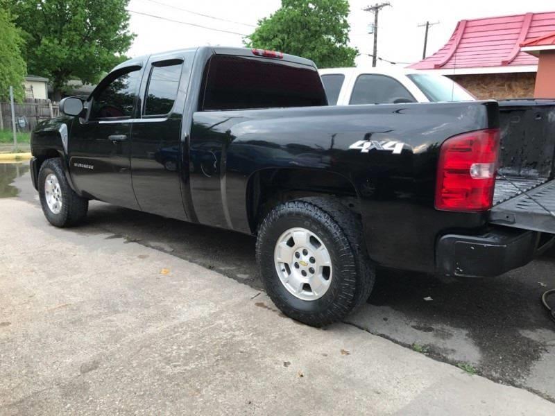 2011 Chevrolet Silverado 1500 for sale at Bad Credit Call Fadi in Dallas TX