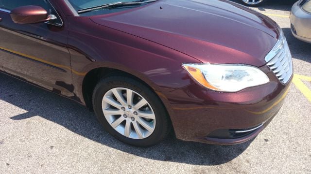 2013 Chrysler 200 Touring