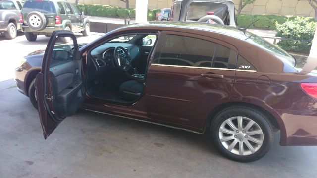 2013 Chrysler 200 Touring