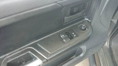 2008 Mitsubishi Raider