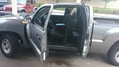 2008 Mitsubishi Raider