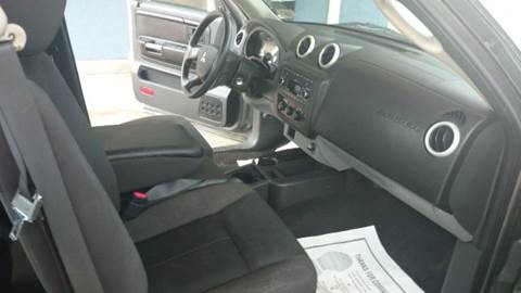 2008 Mitsubishi Raider