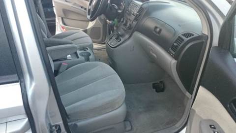 2007 Hyundai Entourage