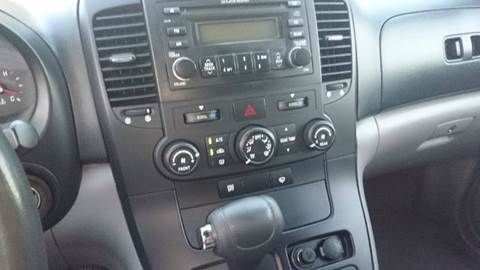 2007 Hyundai Entourage