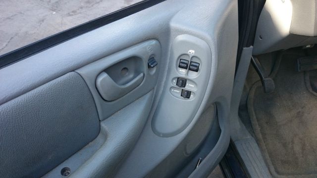 2005 Chrysler Town and Country