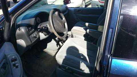 2005 Chrysler Town and Country