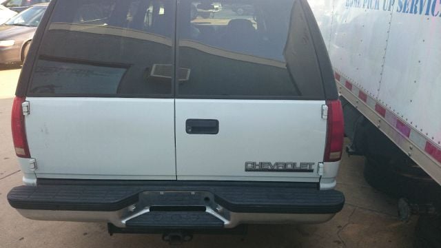 1998 Chevrolet Suburban C1500