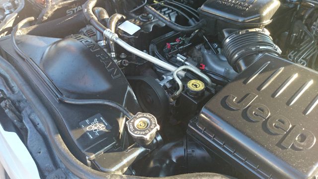 2004 Jeep Grand Cherokee Laredo