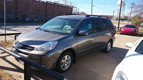 2004 Toyota Sienna