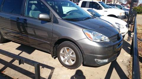 2004 Toyota Sienna