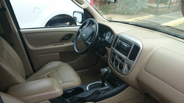 2005 Ford Escape