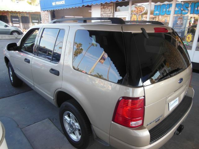 2004 Ford Explorer XLT