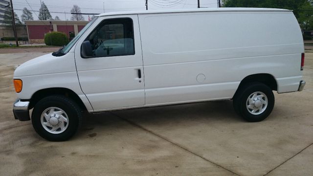2006 Ford E-Series Cargo