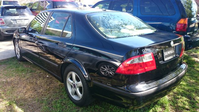 2004 Saab 9-5
