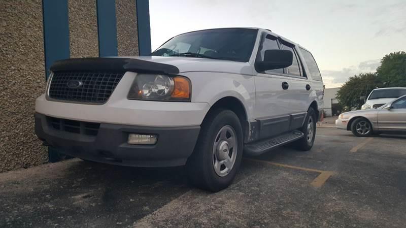 2004 Ford Expedition XLT's photo