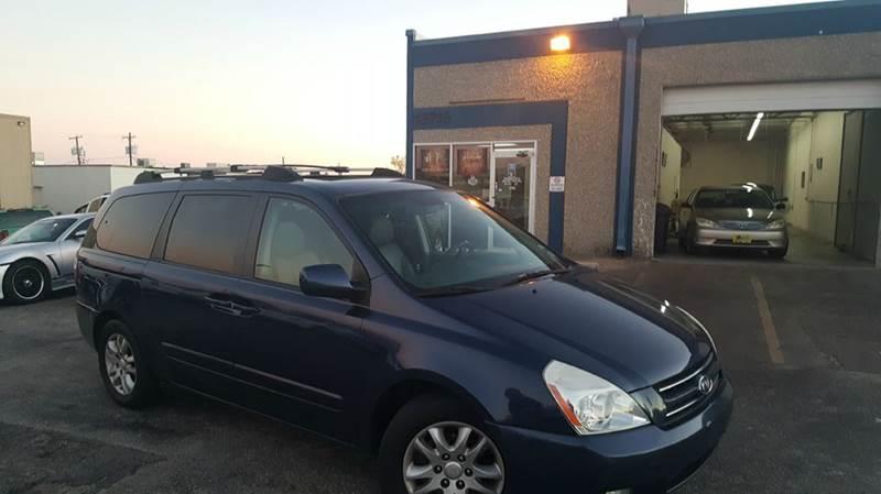 2006 Kia Sedona EX's photo