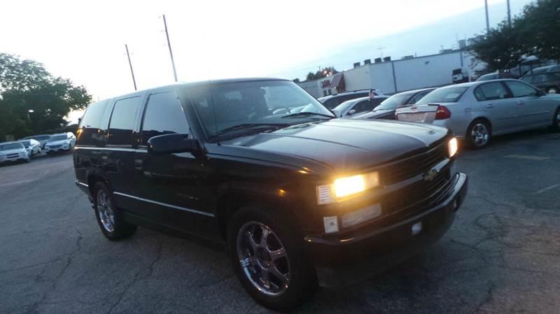 2000 Chevrolet Tahoe Limited/Z71 for sale at Bad Credit Call Fadi in Dallas TX
