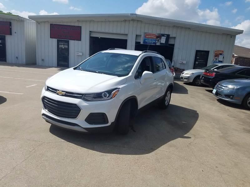 Used 2017 Chevrolet Trax LT with VIN 3GNCJLSB3HL180770 for sale in Dallas, TX