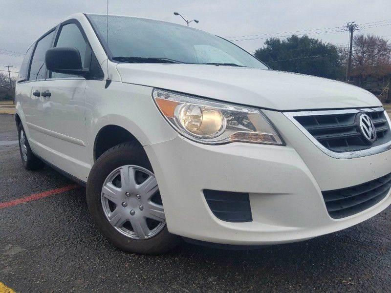 2012 Volkswagen Routan for sale at Bad Credit Call Fadi in Dallas TX