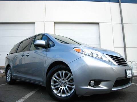 2015 Toyota Sienna for sale at Chantilly Auto Sales in Chantilly VA