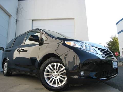 2015 Toyota Sienna for sale at Chantilly Auto Sales in Chantilly VA