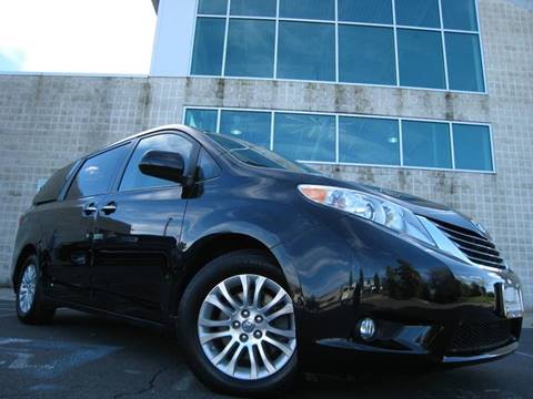 2015 Toyota Sienna for sale at Chantilly Auto Sales in Chantilly VA