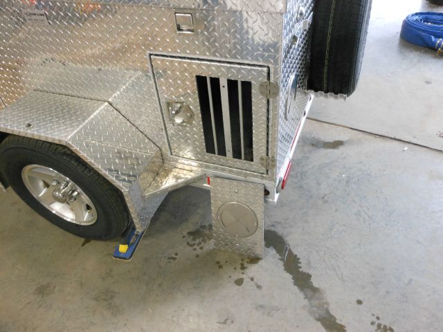 2014 Alum-Line dog trailer