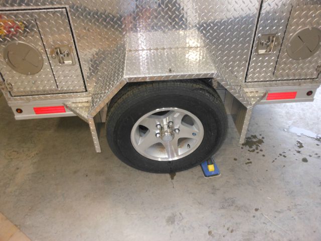 2014 Alum-Line dog trailer