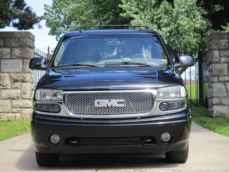 2003 GMC Yukon XL Denali