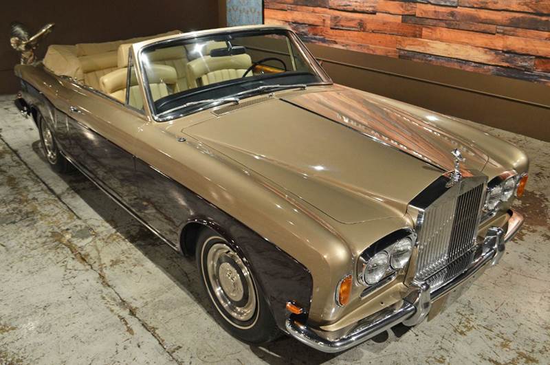 1969 Rolls-Royce Corniche for sale at Park Ward Motors Museum in Crystal Lake IL