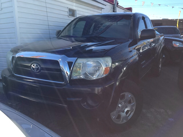 2005 Toyota Tacoma for sale at New Park Avenue Auto Inc in Hartford CT