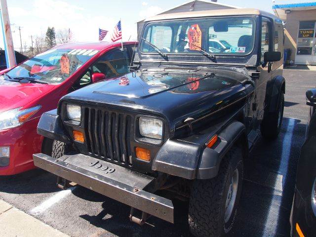 1993 Jeep Wrangler for sale at JACOBS AUTO SALES AND SERVICE in Whitehall PA