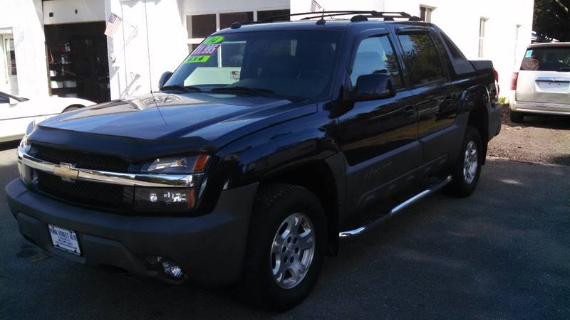 2004 Chevrolet Avalanche for sale at York Street Auto in Poultney VT
