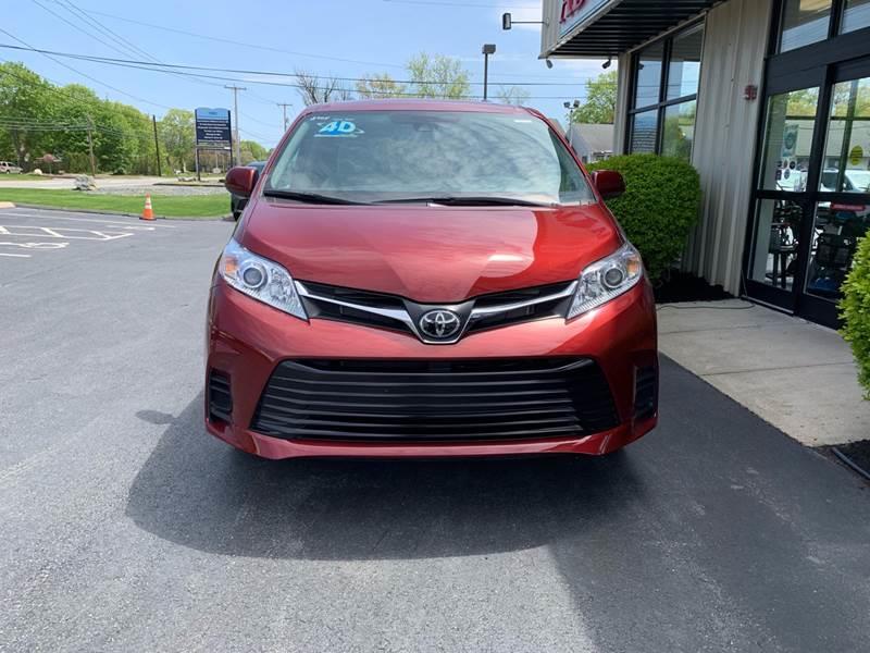 2019 Toyota Sienna LE Mobility 7Passenger 4dr MiniVan In Seekonk MA