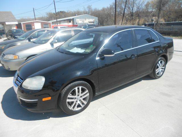 2005 Volkswagen Jetta for sale at CARDEPOT in Fort Worth TX