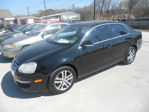2005 Volkswagen Jetta for sale at CARDEPOT in Fort Worth TX