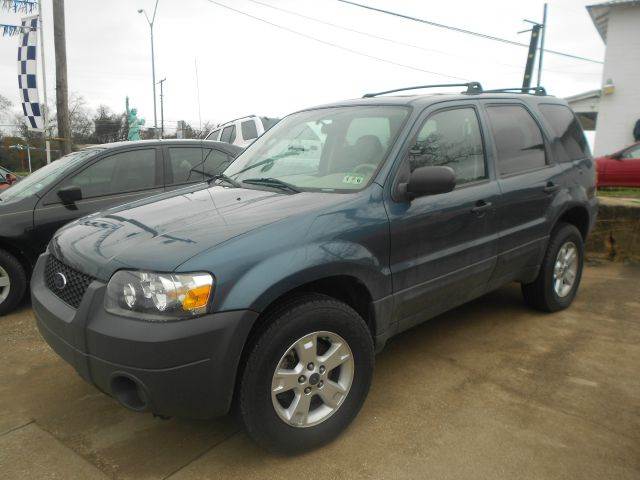 2005 Ford Escape for sale at CARDEPOT in Fort Worth TX