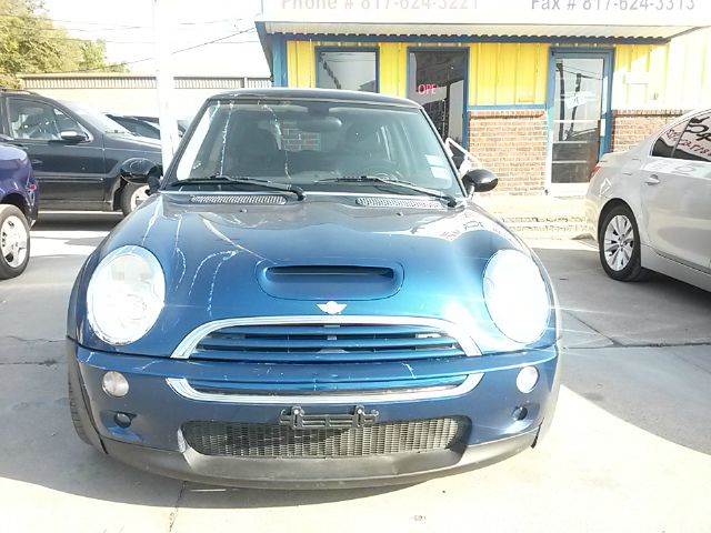 2004 MINI Cooper for sale at CARDEPOT in Fort Worth TX