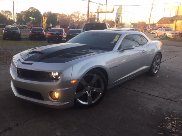 2010 Chevrolet Camaro for sale at SW AUTO LLC in Lafayette LA