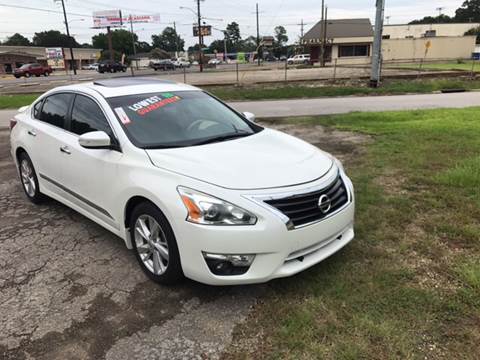 2015 Nissan Altima for sale at SW AUTO LLC in Lafayette LA