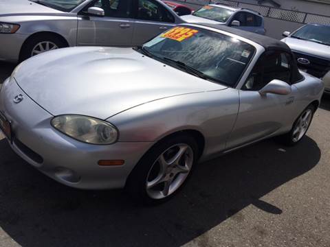 2003 Mazda MX-5 Miata for sale at Auto Max of Ventura in Ventura CA