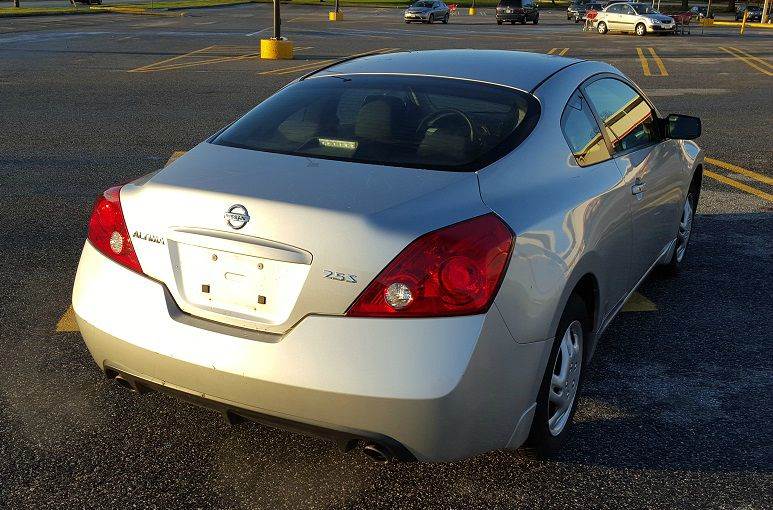 2009 Nissan Altima 2 5 S 2dr Coupe Cvt In Essex Md Eastern Auto