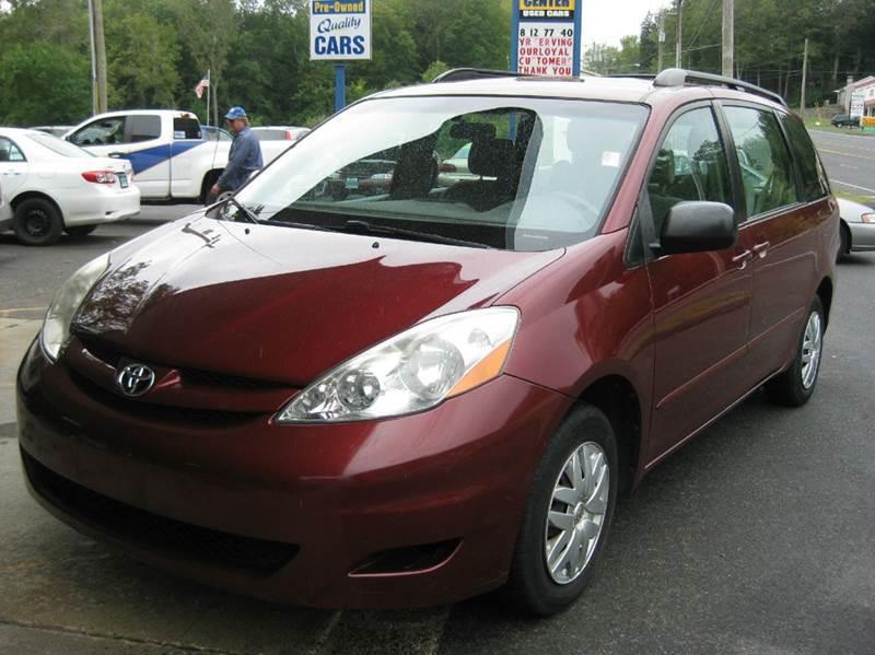 2006 Toyota Sienna for sale at Middlesex Auto Center in Middlefield CT