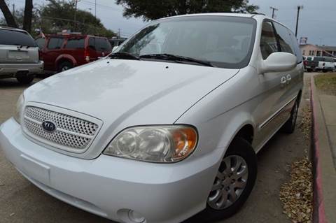 2004 Kia Sedona for sale at E-Auto Groups in Dallas TX