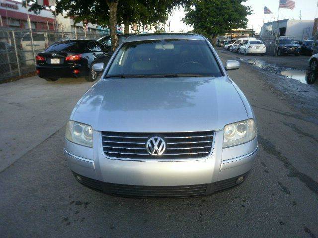 2003 Volkswagen Passat for sale at Sunshine Auto Warehouse in Hollywood FL