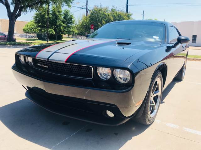 2011 Dodge Challenger for sale at Vitas Car Sales in Dallas TX