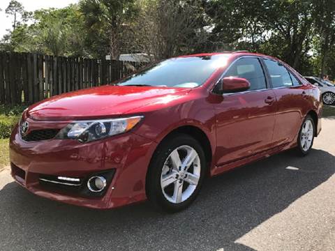 2014 Toyota Camry for sale at HORIZON AUTO GROUP INC in Orlando FL