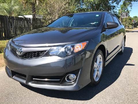2014 Toyota Camry for sale at HORIZON AUTO GROUP INC in Orlando FL