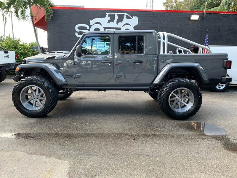 2020 Jeep Gladiator Sting grey lifted custom gladiator... 